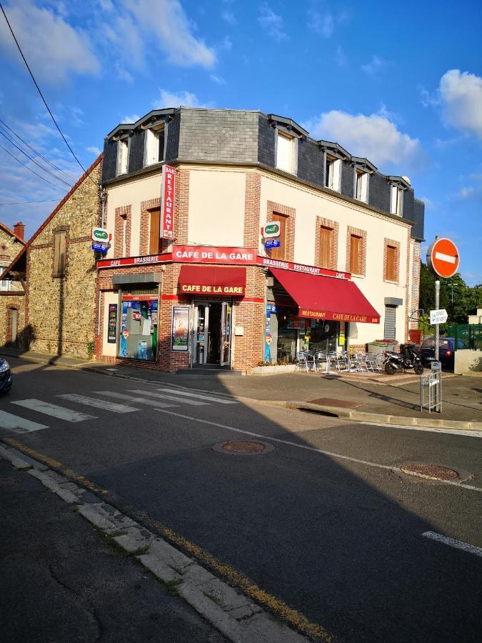 Cafe De La Gare Bessancourt Exterior foto